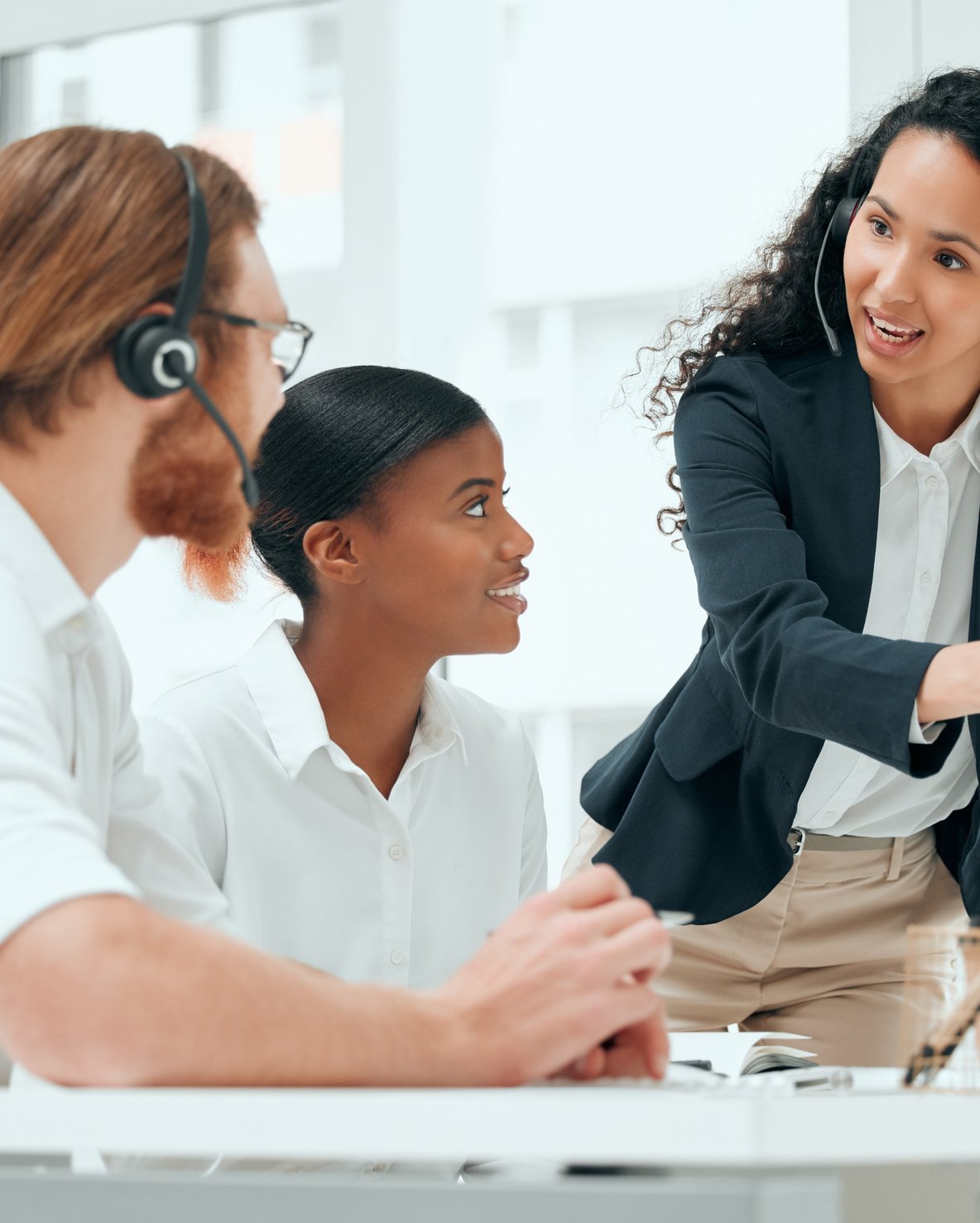 EW Digital Works answering questions for Severn business owners